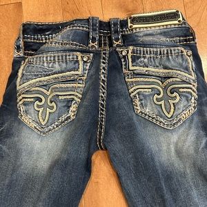 **EXCELLENT CONDITION** Rock Revival Caro skinny crop jeans size 26